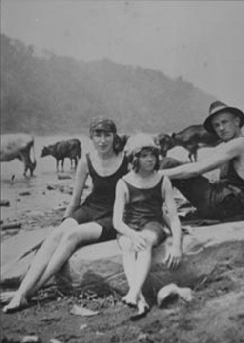 Rachel Carson with Siblings Marian and Robert at the Beach Along the Allegheny River (Pennsylvania)