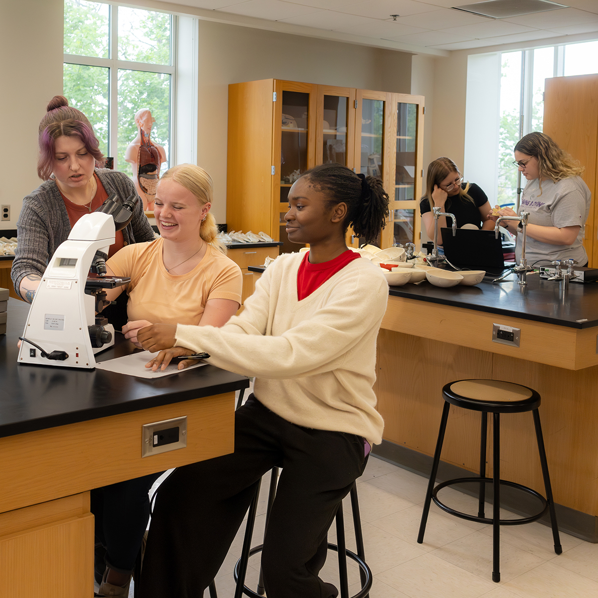 Chatham Biology undergraduate student working in a lab