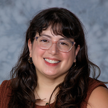 Headshot of Carolyn Frischer