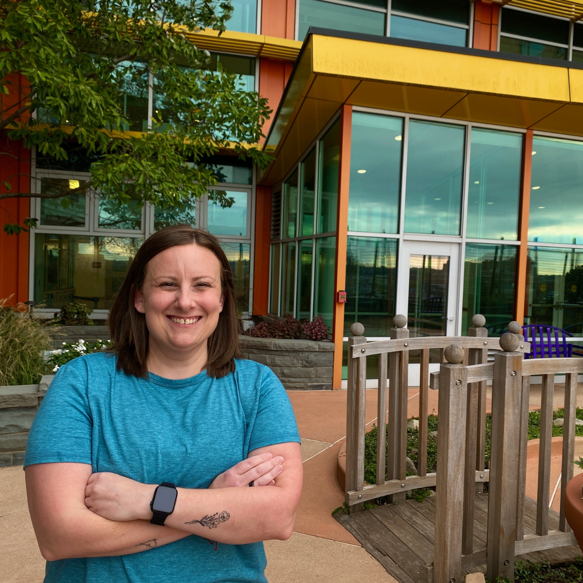 Melony Murray, DNP ’25, poses for a photo outside UPMC Children’s Hospital. 