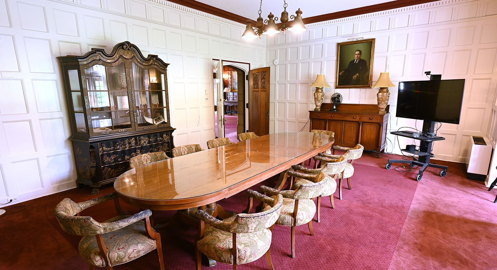 Photo of Mellon Center's Devore Room on Shadyside Campus